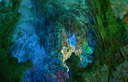 Carlsbad cavernas,  iluminado com luzes coloridas das lanternas, e realmente torna uma imagem linda.