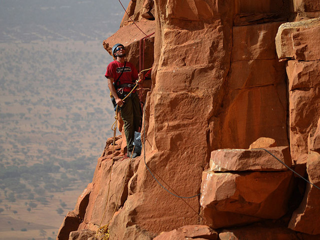 Ed dando seguran�a na primeira cordada acima do grande plat�