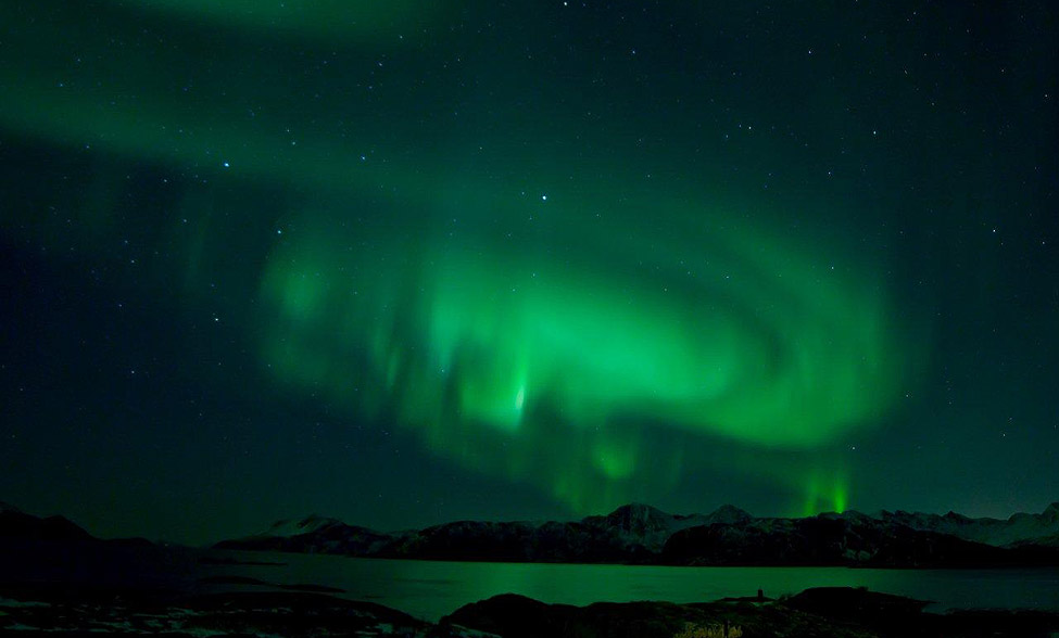 Parece que a Aurora dan�a. Ela � viva, n�o permanece igual nem sequer por 1 minuto! - Karina Oliani