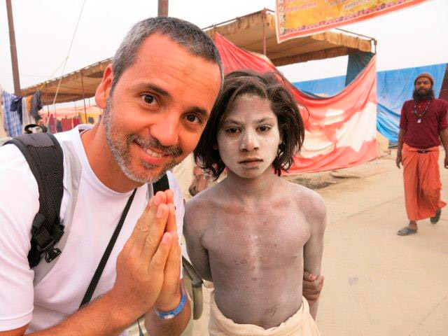 Sadhus em cerimônia de iniciação. Foto: Karina e Pablo