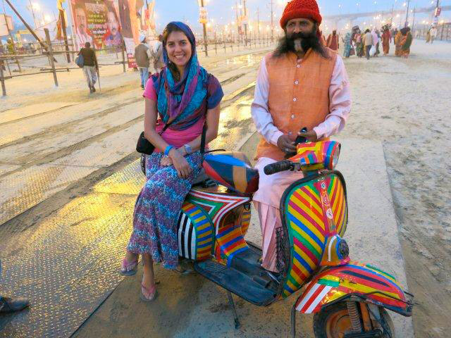 Em meio à multidão no Kumbh Mela 2013. Foto: Karina e Pablo