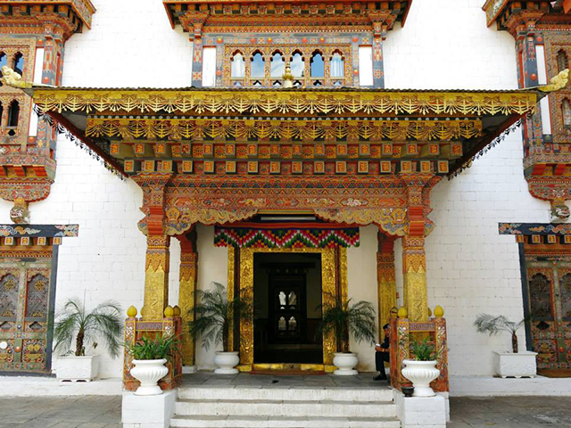 Linda ponte no tempo Dzong. Foto: Karina e Pablo