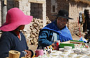 A feirinha organizada pelas Cholas locais do Salar Uyuni