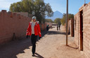O vulc�o Licancabur � uma imagem sempre presente na pacata cidade de San Pedro do Atacama. Outra marca da cidade s�o as constru��es feitas em adobe.