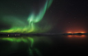Aurora Refletida - Fui ao lago �ingvellir, desta vez eu vi que o lago estava congelado e permitindo assim um bom reflexo da aurora