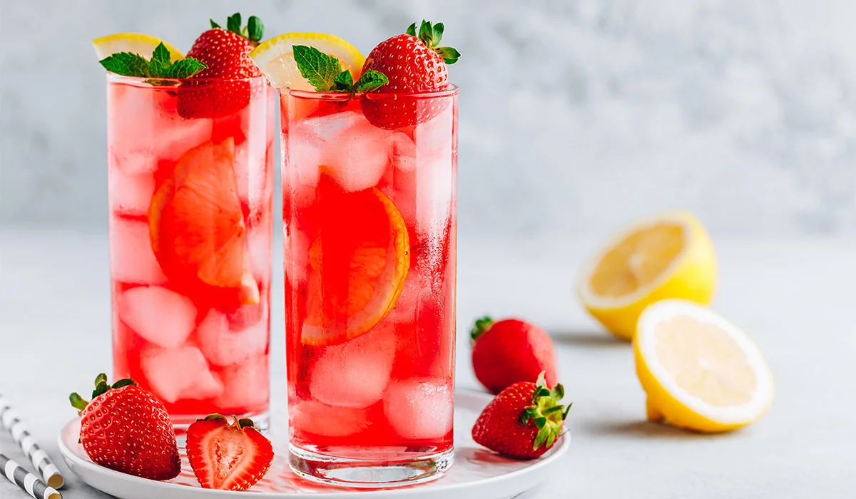 Limonada sueca com morango