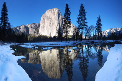 El Capitan - O dia estava muito bonito com grande cu azul. E no meio da tarde muito bem todos os El Capitan foi iluminada.